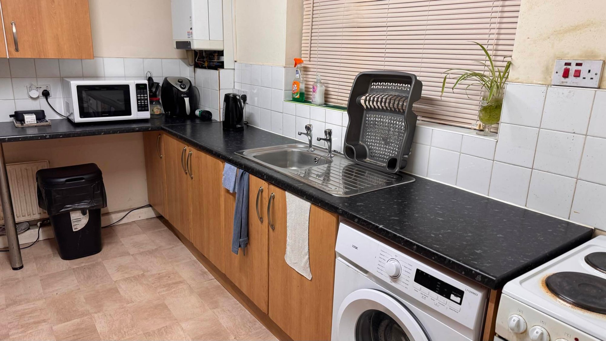 02b4281e-ec80-4b4d-823d-d74202fbe822 02b4281e-ec80-4b4d-823d-d74202fbe822