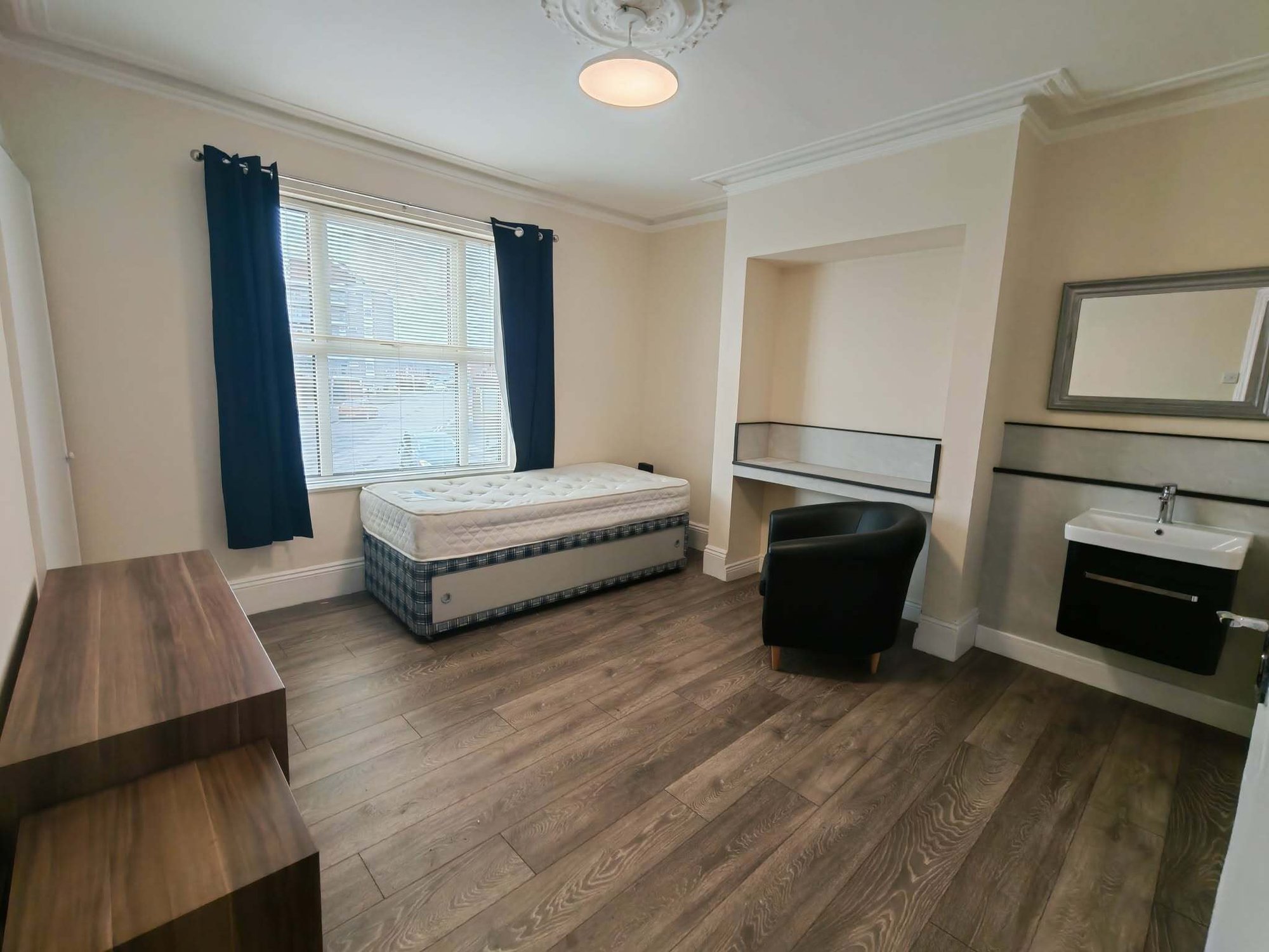 0745225a-6d27-4522-b201-540684a815d4 0745225a-6d27-4522-b201-540684a815d4