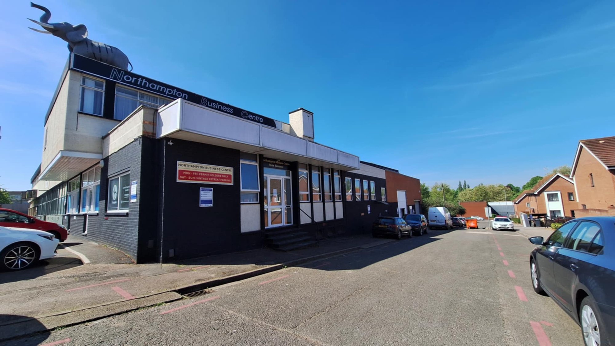 b81b8b84-8d77-437f-a5b4-ab7c0ad7a461