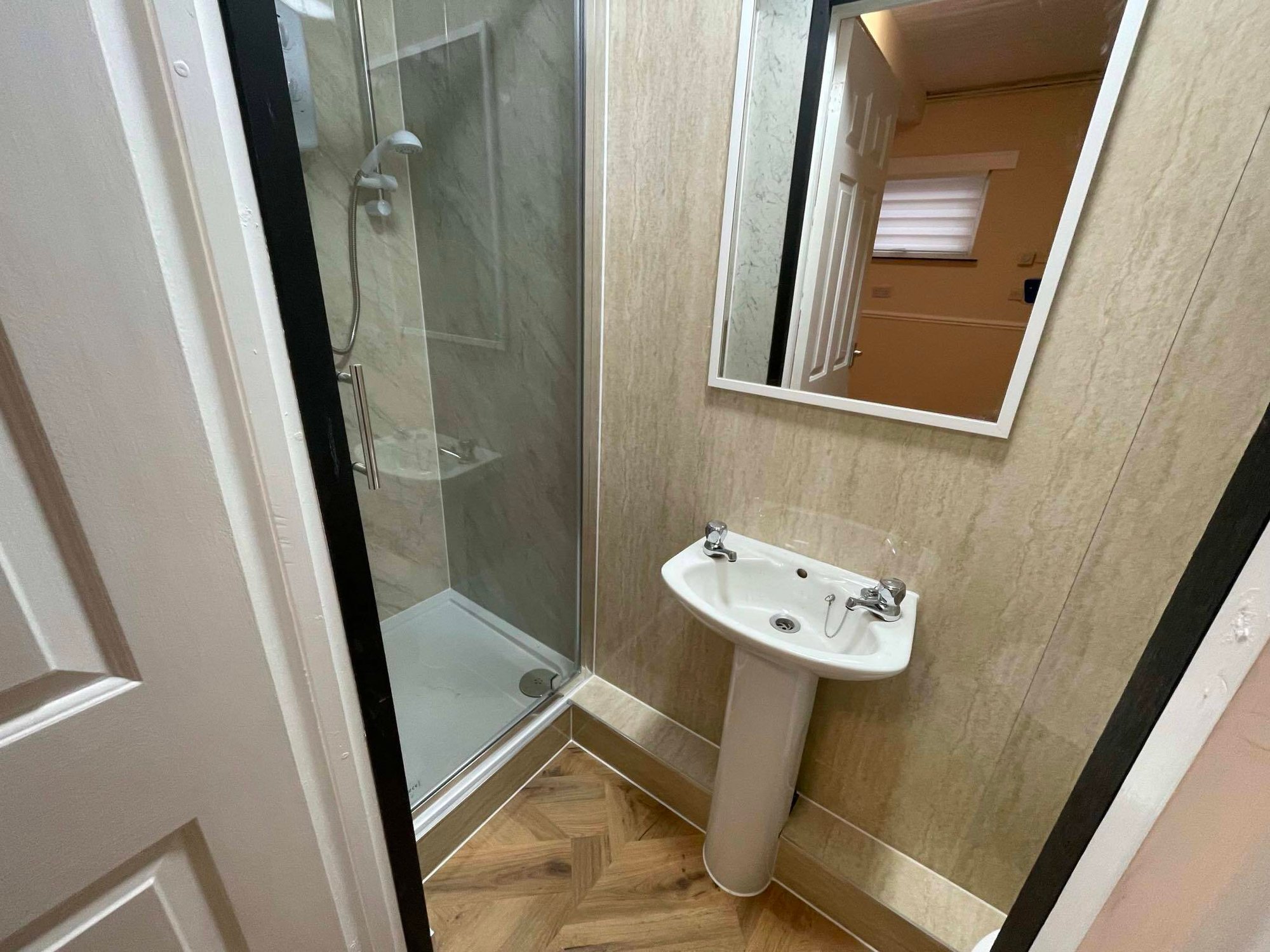 c057a7cf-df2b-4f18-89d1-355b00f05dfe c057a7cf-df2b-4f18-89d1-355b00f05dfe