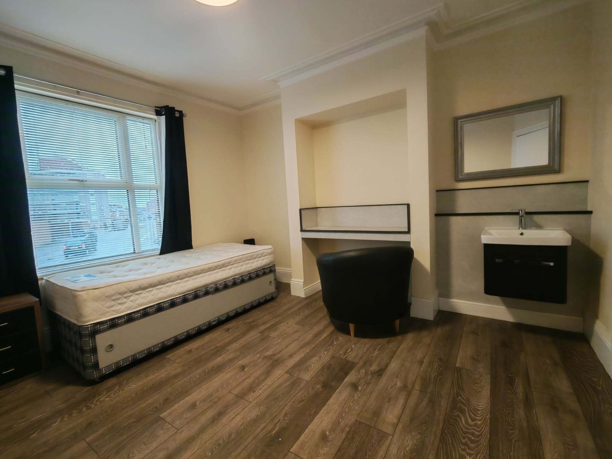 cdc5d6a6-04bf-4747-878d-6200d0af1e1f