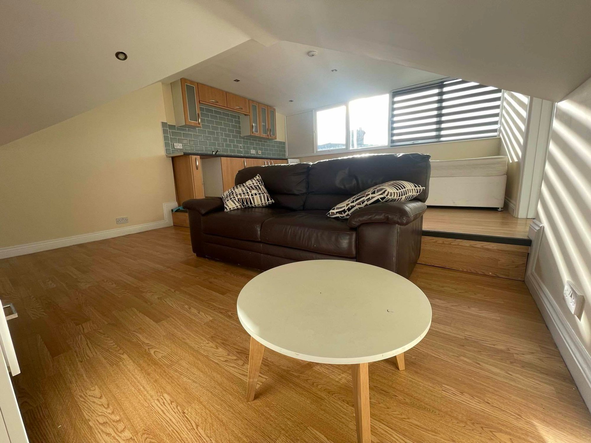 e5ea24de-9d22-462a-9097-f9c1c3621d01 e5ea24de-9d22-462a-9097-f9c1c3621d01